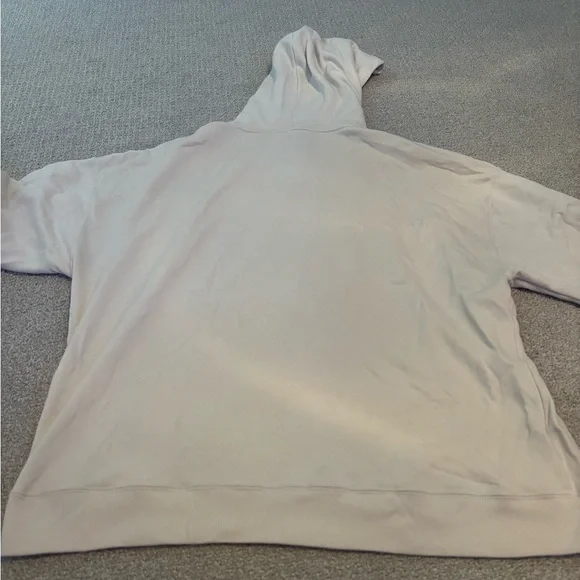 Hollister Sweatshirt - Picture 6 of 6